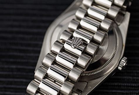 rolex datejust crown clasp|rolex clasps review.